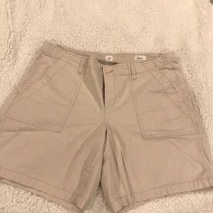 Gap Women’s Girlfriend Chino Shorts